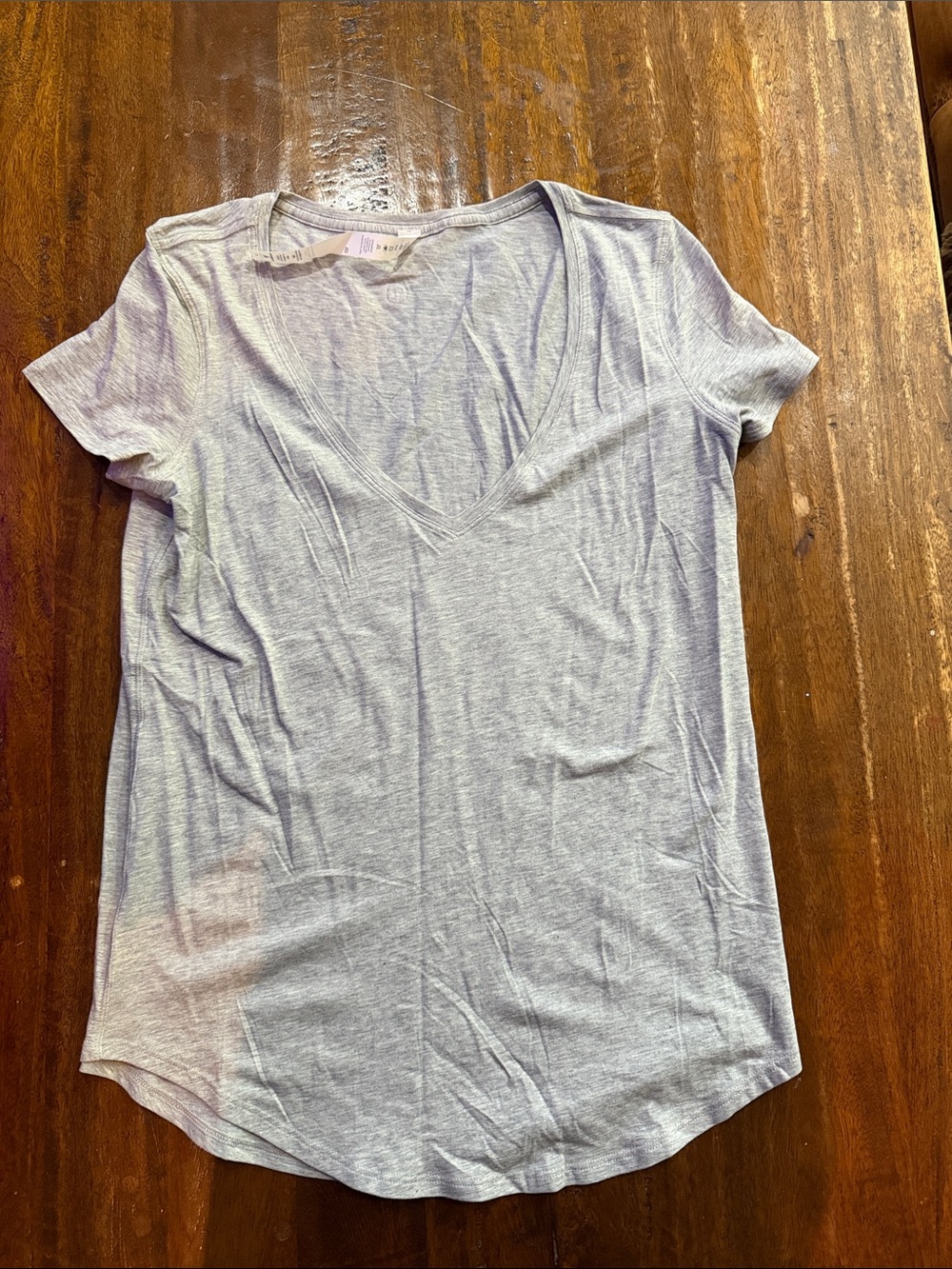 lululemon athletica Light Gray V-Neck Short Sleeve Tee NEW WITHOUT TAGS